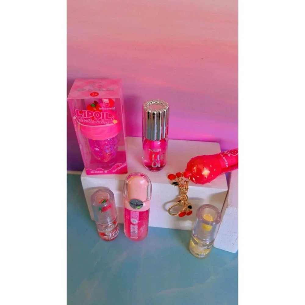 Very‎ big fruity cherry strawberry Summer lip balm lip oil bun bundle NEW